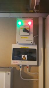 Manual change over switch